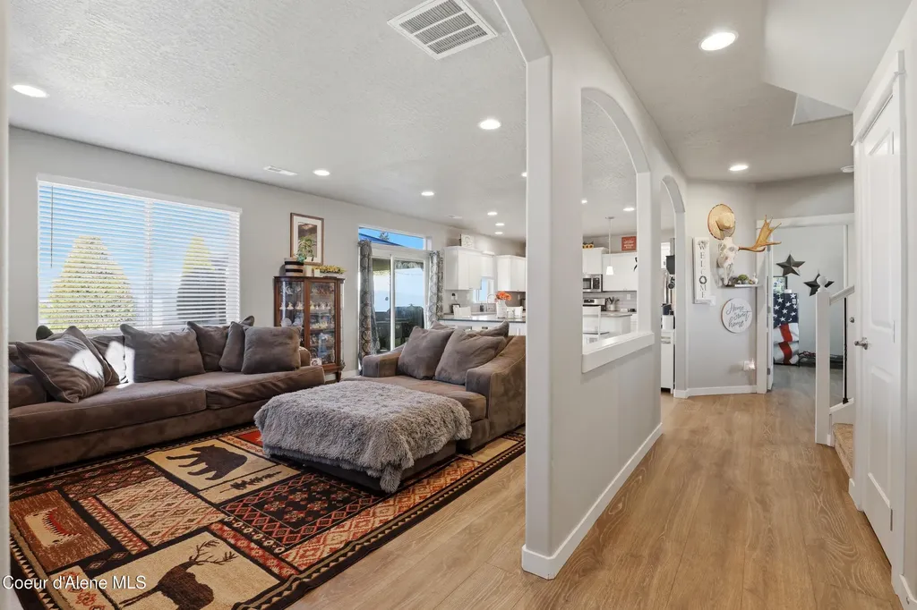 6456 W Irish Circle Rathdrum ID 83858