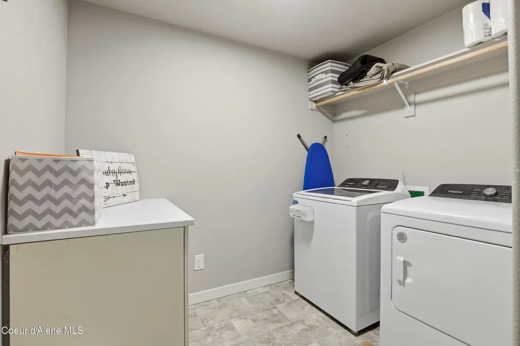 6456 W Irish Circle Rathdrum ID 83858