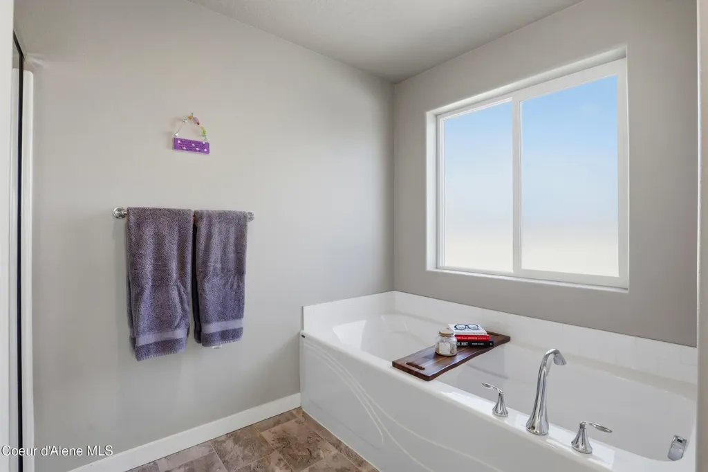 6456 W Irish Circle Rathdrum ID 83858
