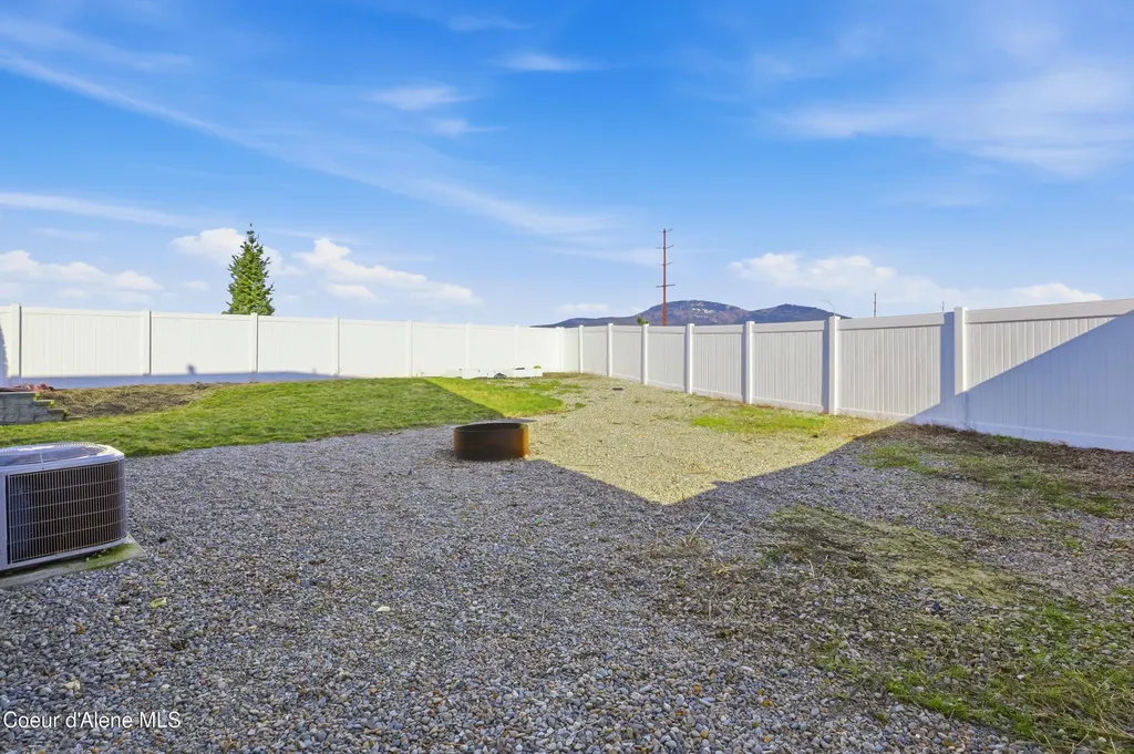 6456 W Irish Circle Rathdrum ID 83858
