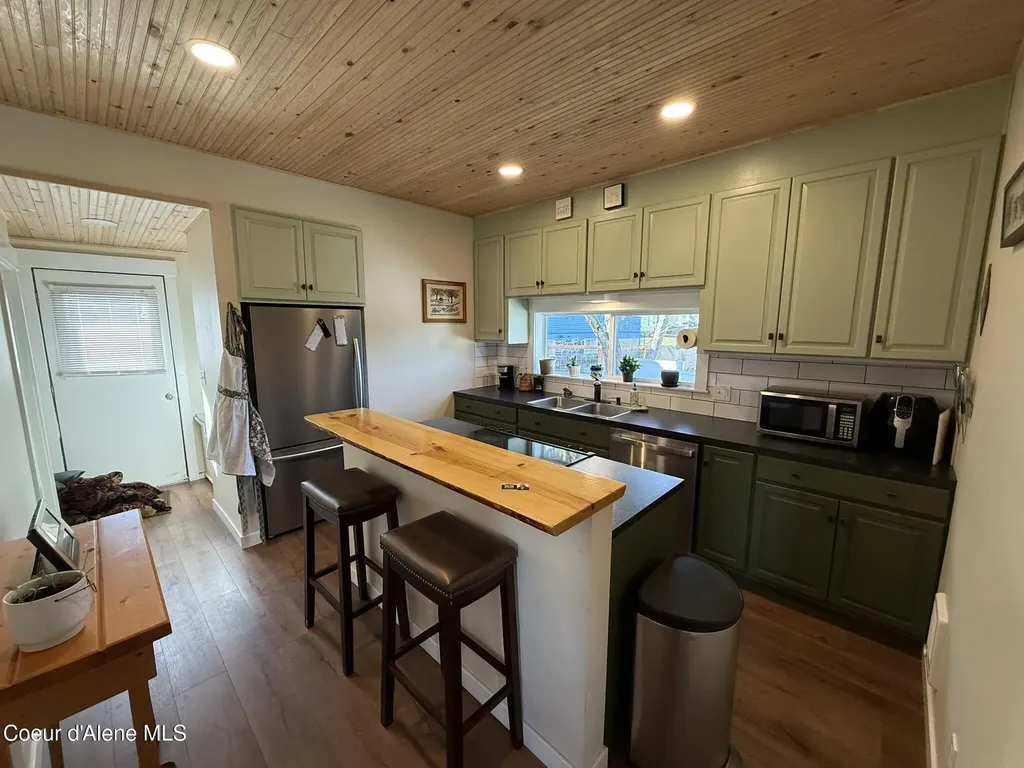 1221 W College Avenue St. Maries ID 83861