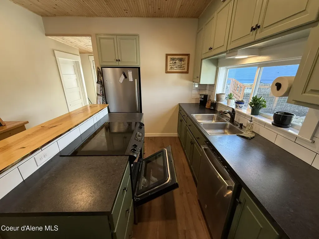 1221 W College Avenue St. Maries ID 83861