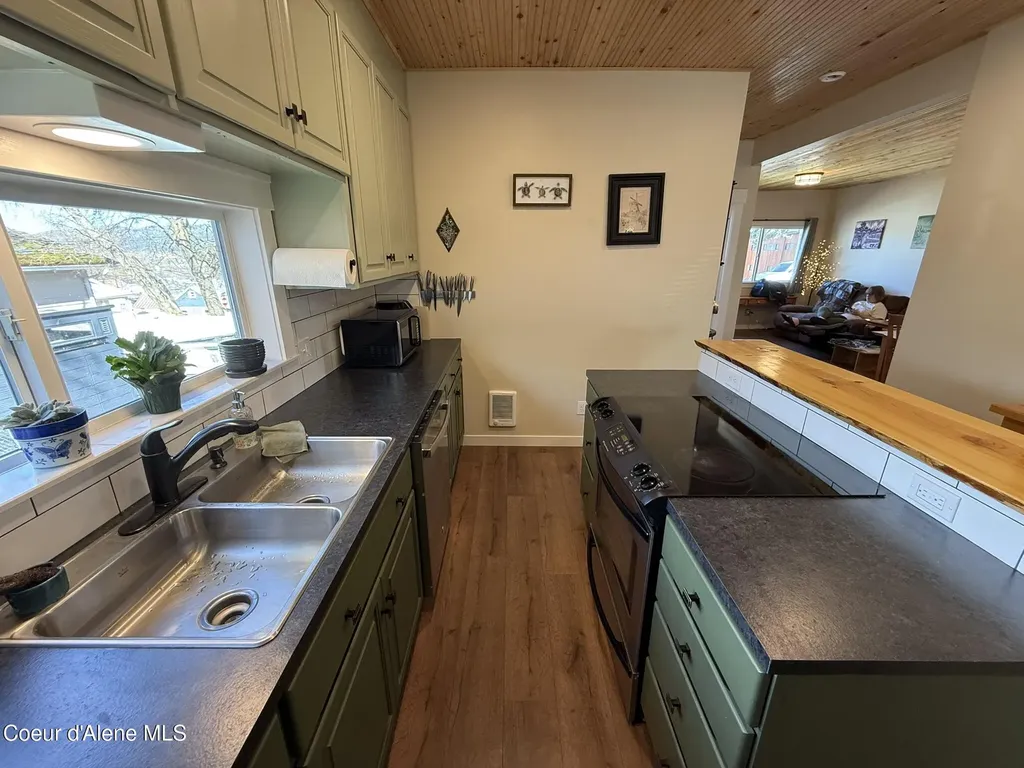1221 W College Avenue St. Maries ID 83861