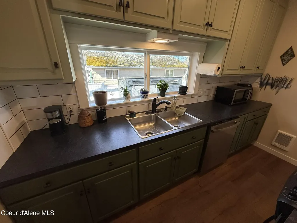 1221 W College Avenue St. Maries ID 83861