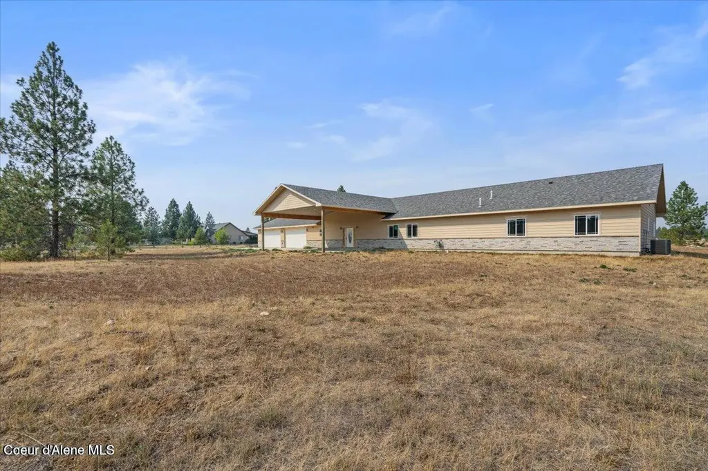 30763 N Sienna Loop Athol ID 83801