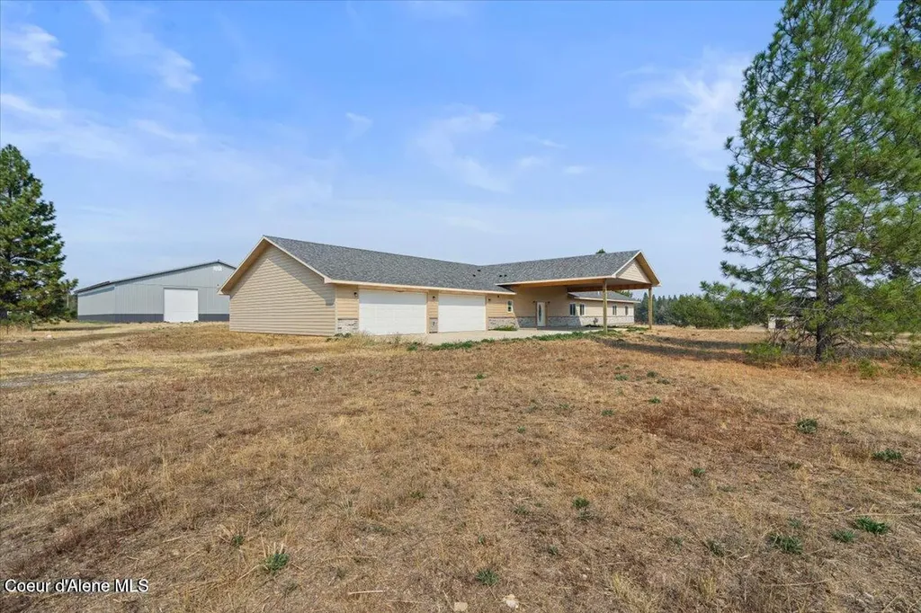 30763 N Sienna Loop Athol ID 83801