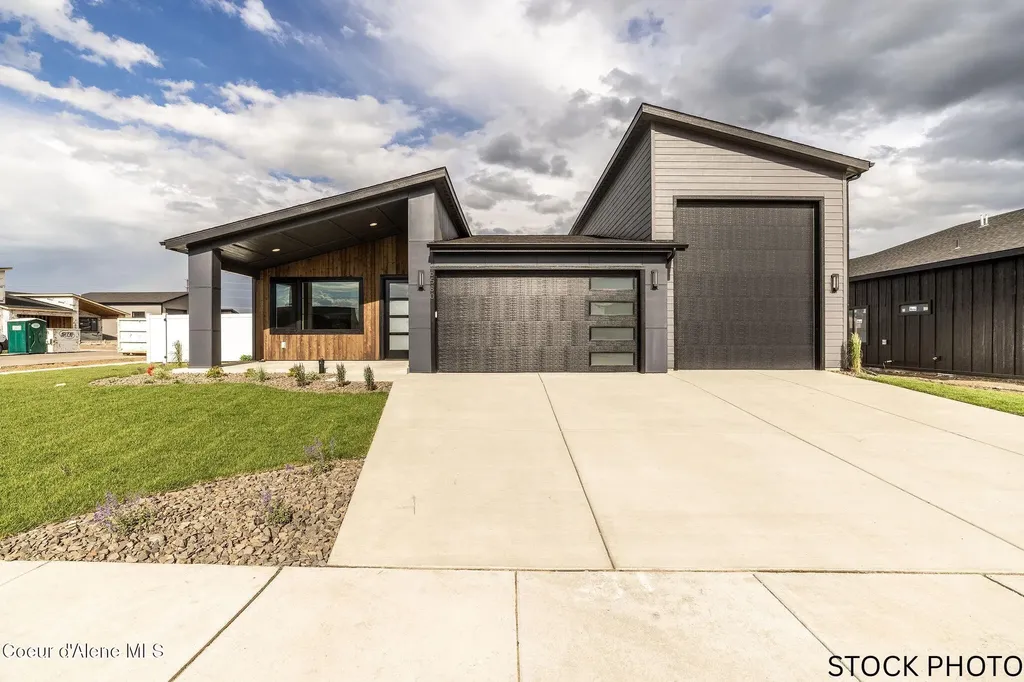 6414 W Frehley Way Rathdrum ID 83858