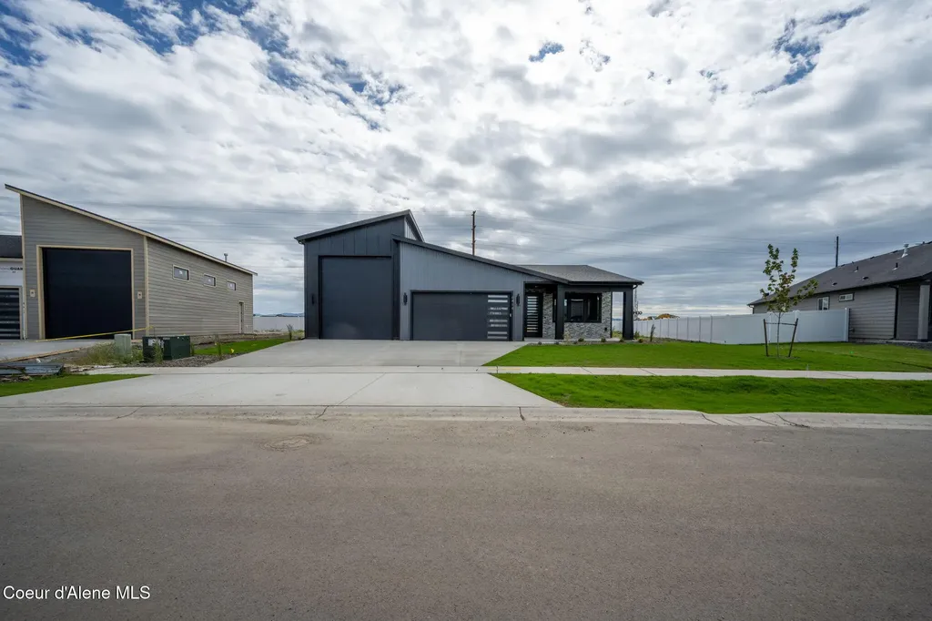 6414 W Frehley Way Rathdrum ID 83858