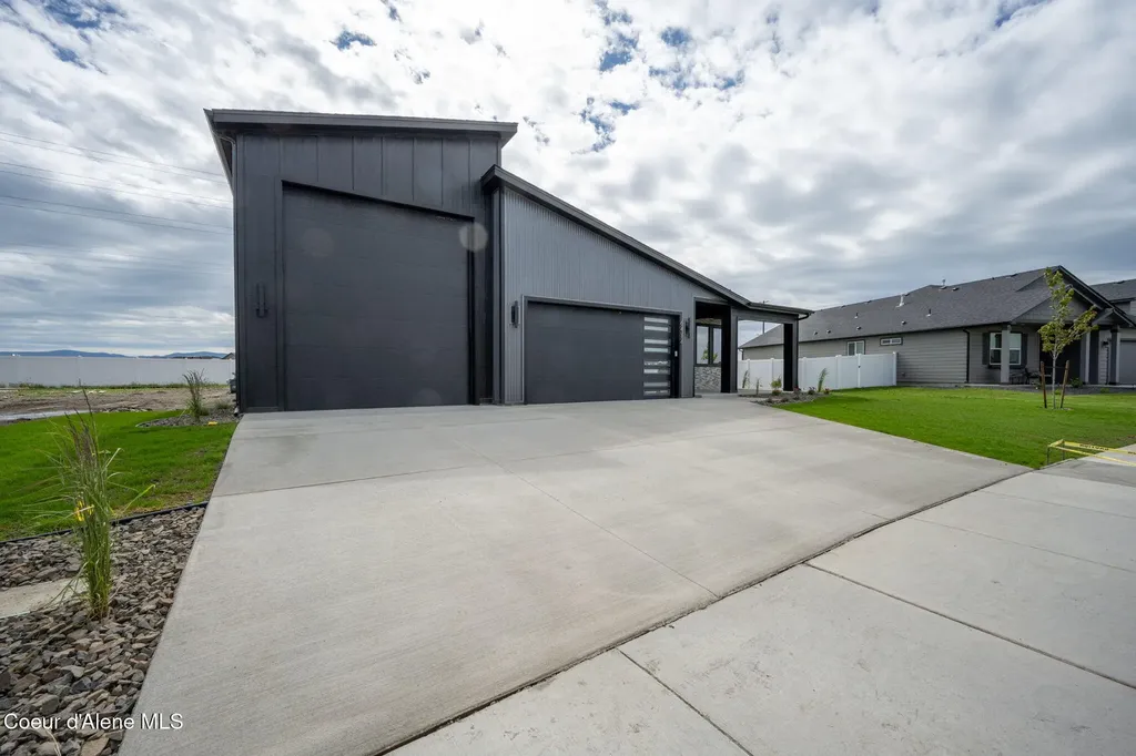 6414 W Frehley Way Rathdrum ID 83858