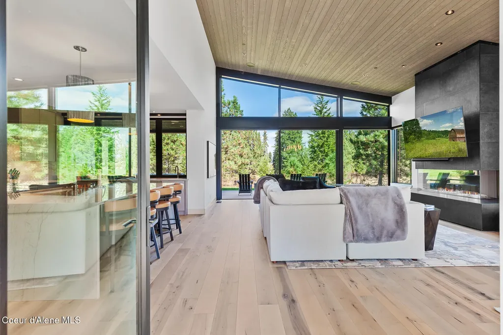 2661 E Lower Pasture Road Harrison ID 83833