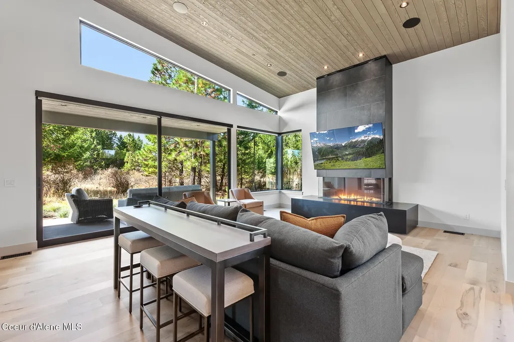 2661 E Lower Pasture Road Harrison ID 83833
