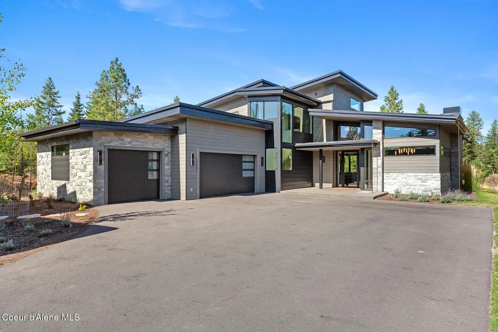 2661 E Lower Pasture Road Harrison ID 83833