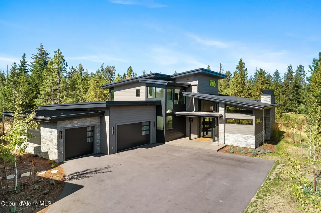 2661 E Lower Pasture Road Harrison ID 83833