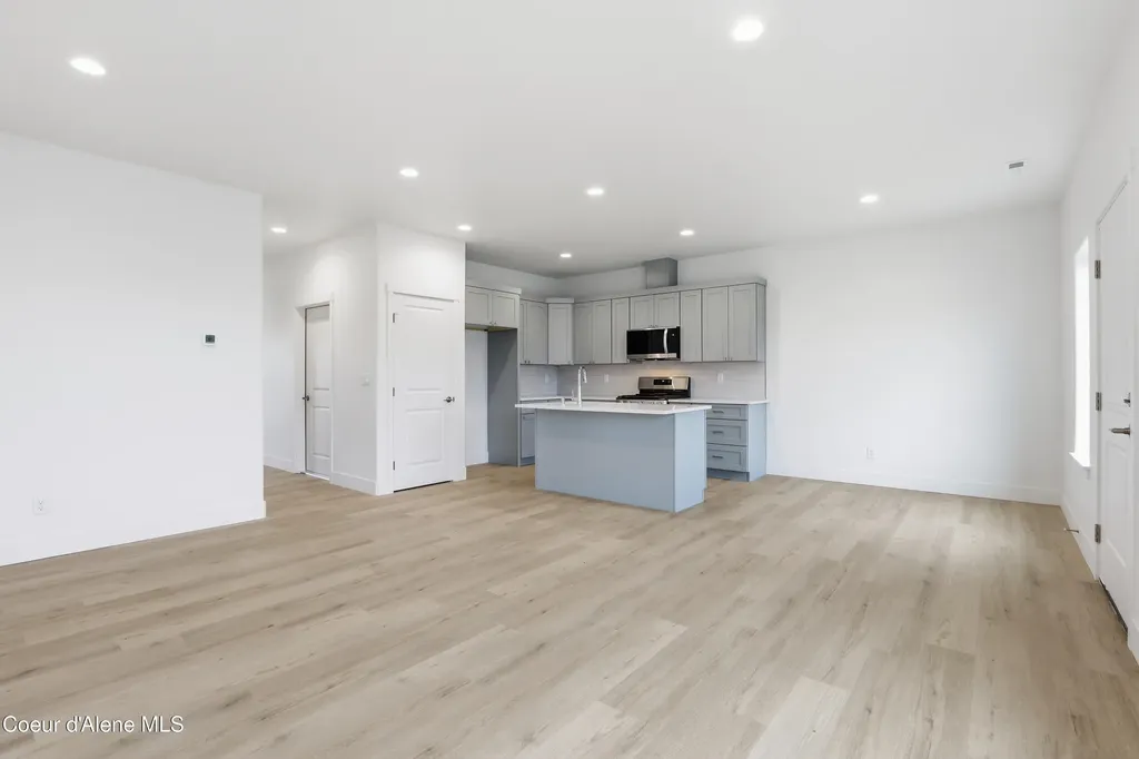 631 N Creative Way (lot 16) Post Falls ID 83854