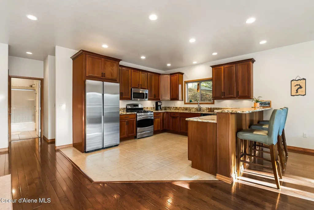21 Midlake Drive Sagle ID 83860