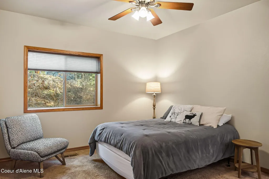 21 Midlake Drive Sagle ID 83860