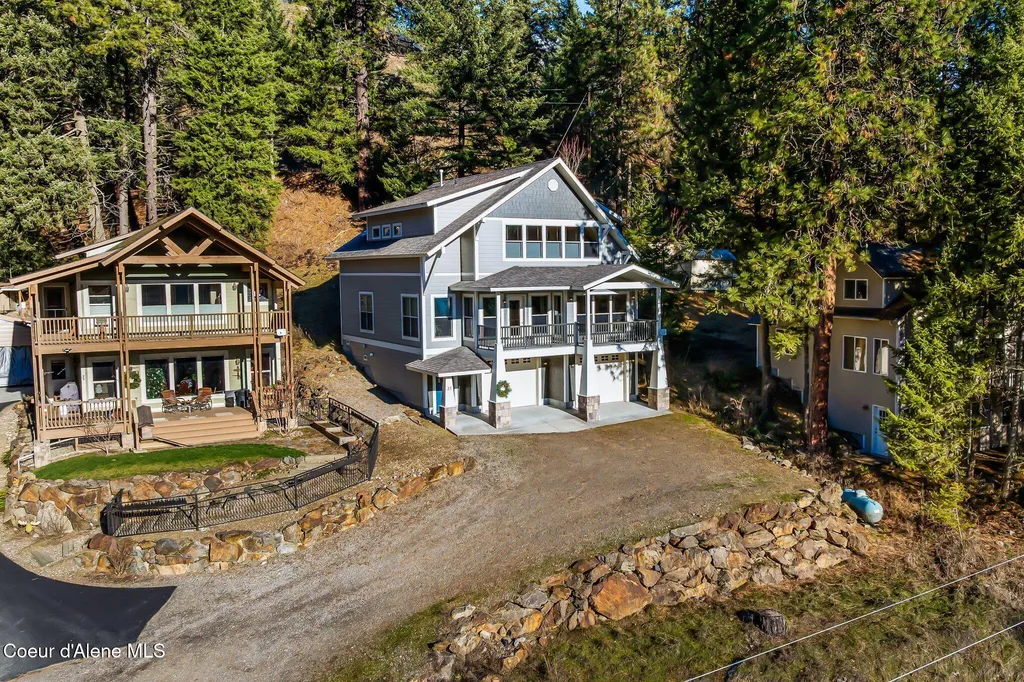 21 Midlake Drive Sagle ID 83860