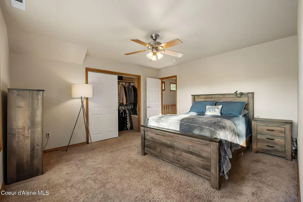 21 Midlake Drive Sagle ID 83860