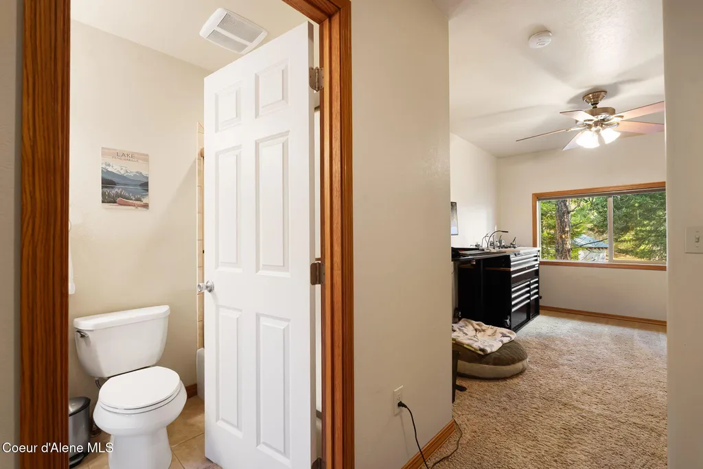 21 Midlake Drive Sagle ID 83860