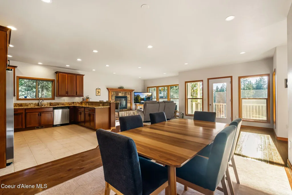 21 Midlake Drive Sagle ID 83860