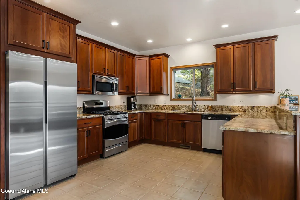 21 Midlake Drive Sagle ID 83860