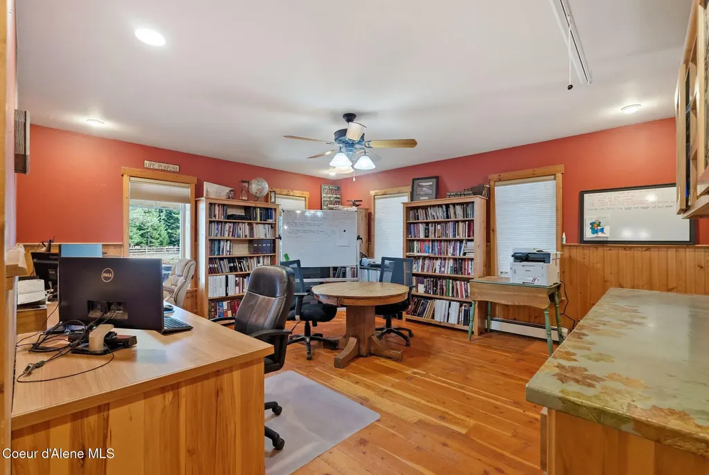 4719 Selle Road Sandpoint ID 83864