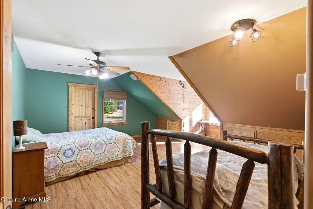 4719 Selle Road Sandpoint ID 83864