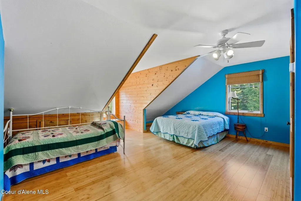 4719 Selle Road Sandpoint ID 83864