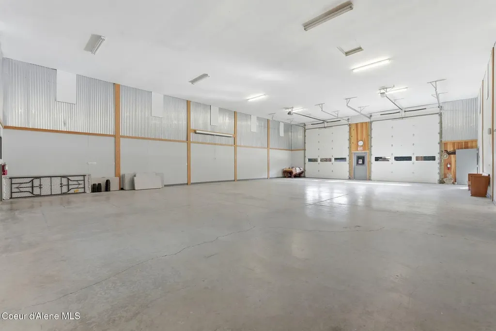 4719 Selle Road Sandpoint ID 83864