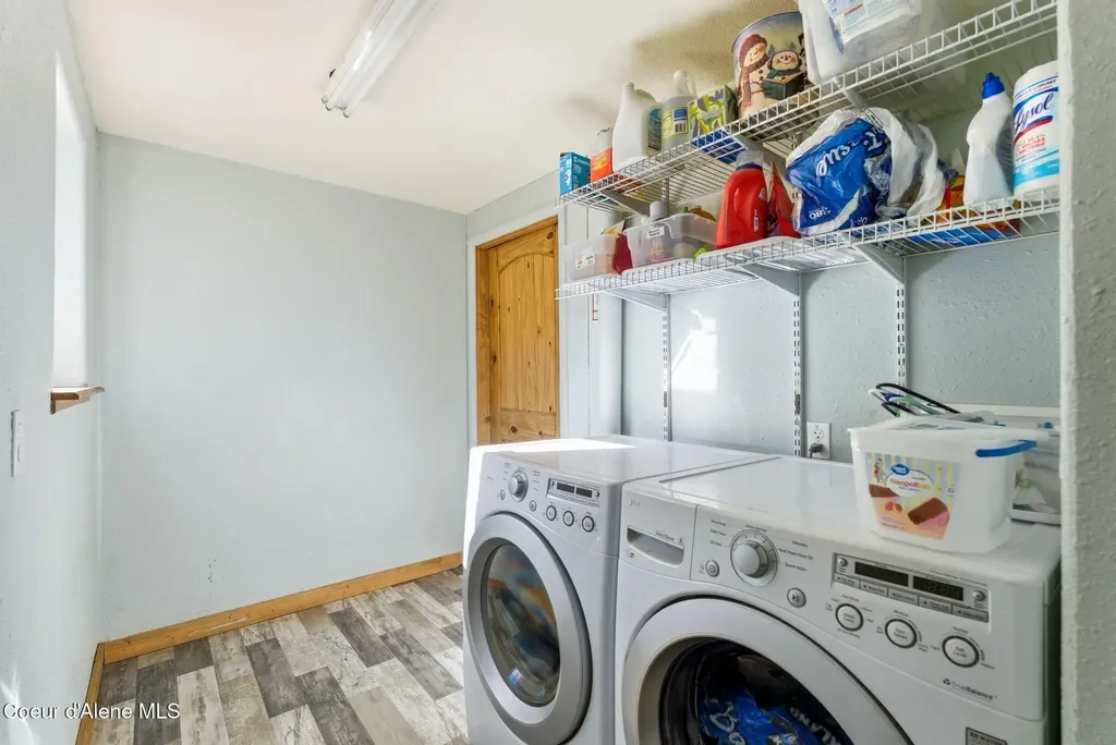 4719 Selle Road Sandpoint ID 83864