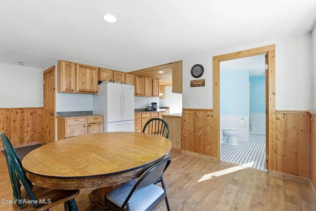 4719 Selle Road Sandpoint ID 83864