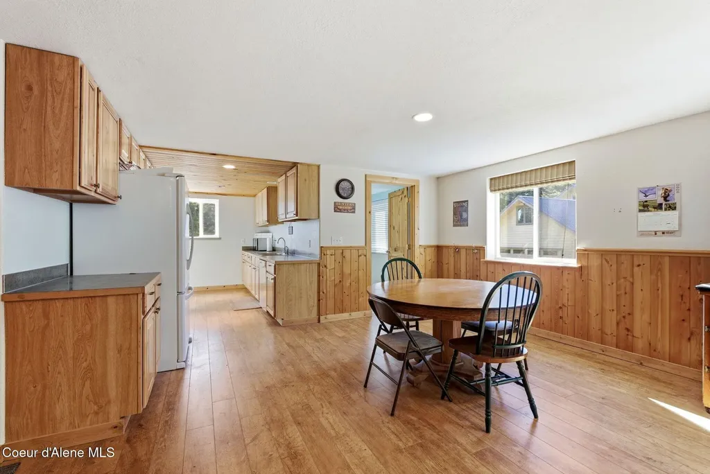 4719 Selle Road Sandpoint ID 83864