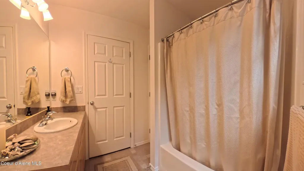 49 Antler Lane Spirit Lake ID 83869