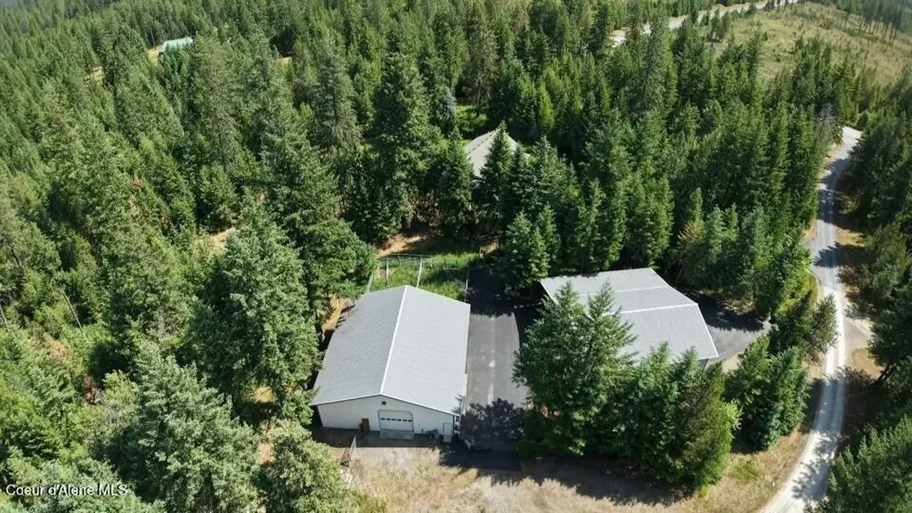 49 Antler Lane Spirit Lake ID 83869
