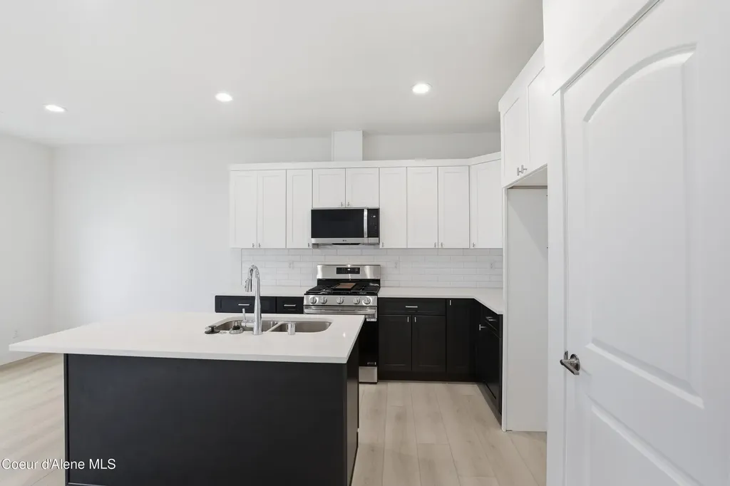 639 N Creative Way (lot 15) Post Falls ID 83854