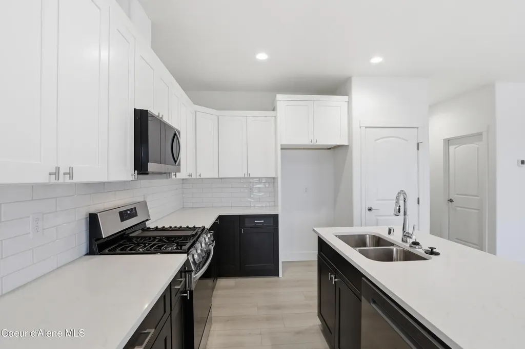 639 N Creative Way (lot 15) Post Falls ID 83854