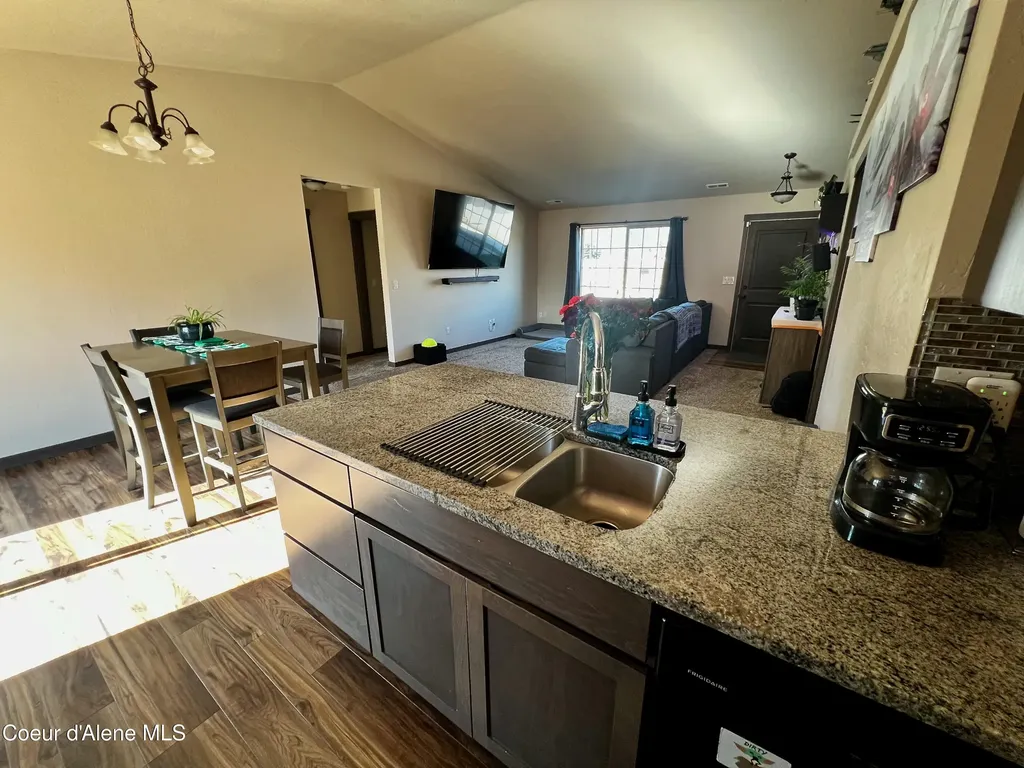 319 Creekview Court Sandpoint ID 83864
