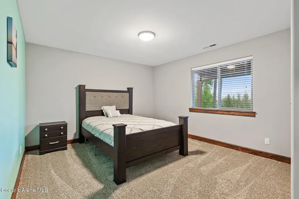 18059 N Advent Lane Hauser ID 83854