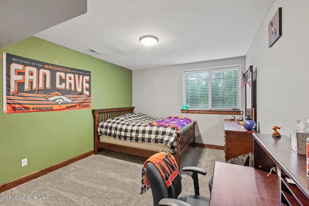 18059 N Advent Lane Hauser ID 83854