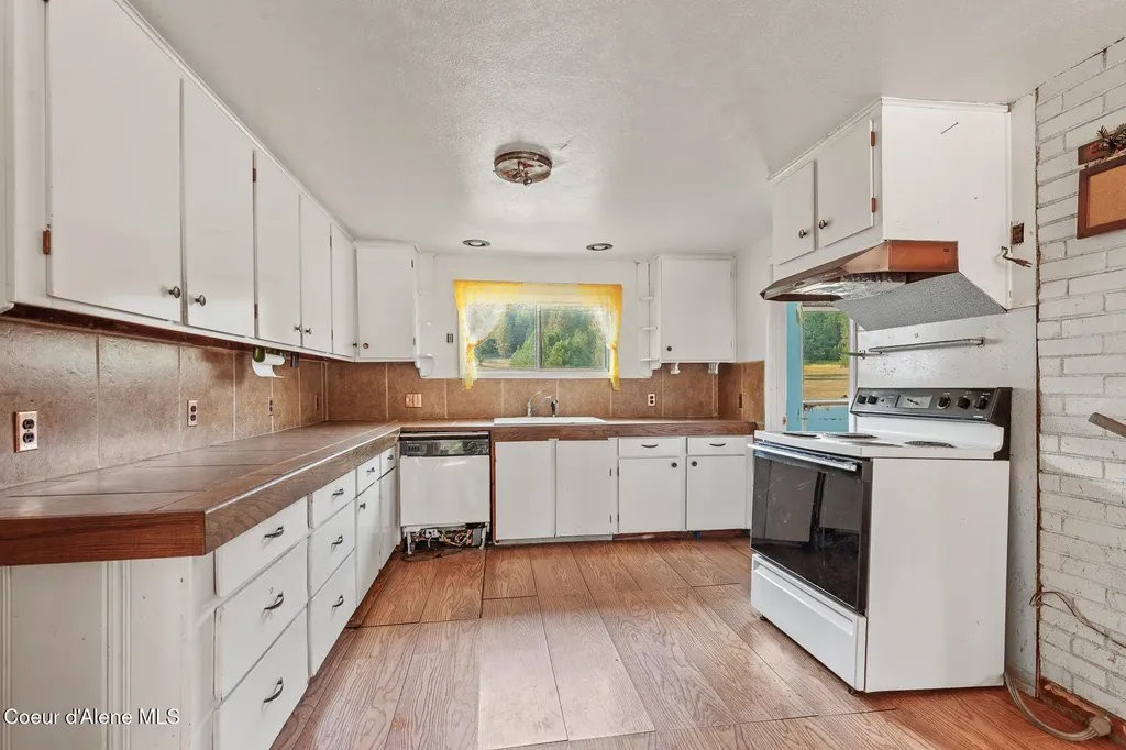 26277 N Chevrolane Way Rathdrum ID 83858