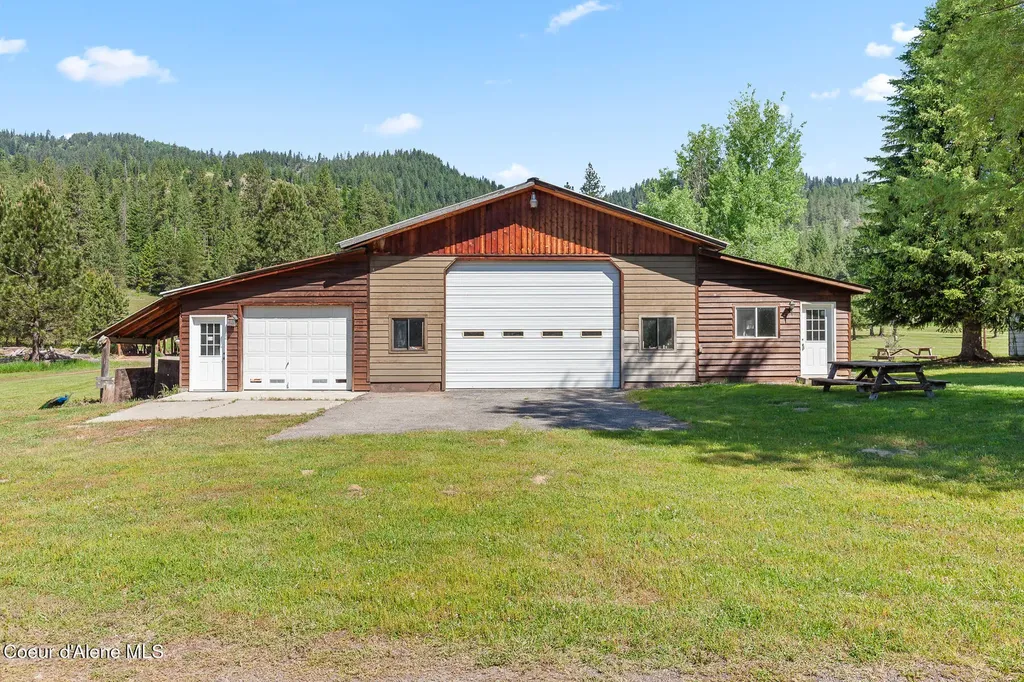 26277 N Chevrolane Way Rathdrum ID 83858