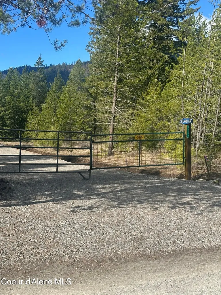26277 N Chevrolane Way Rathdrum ID 83858