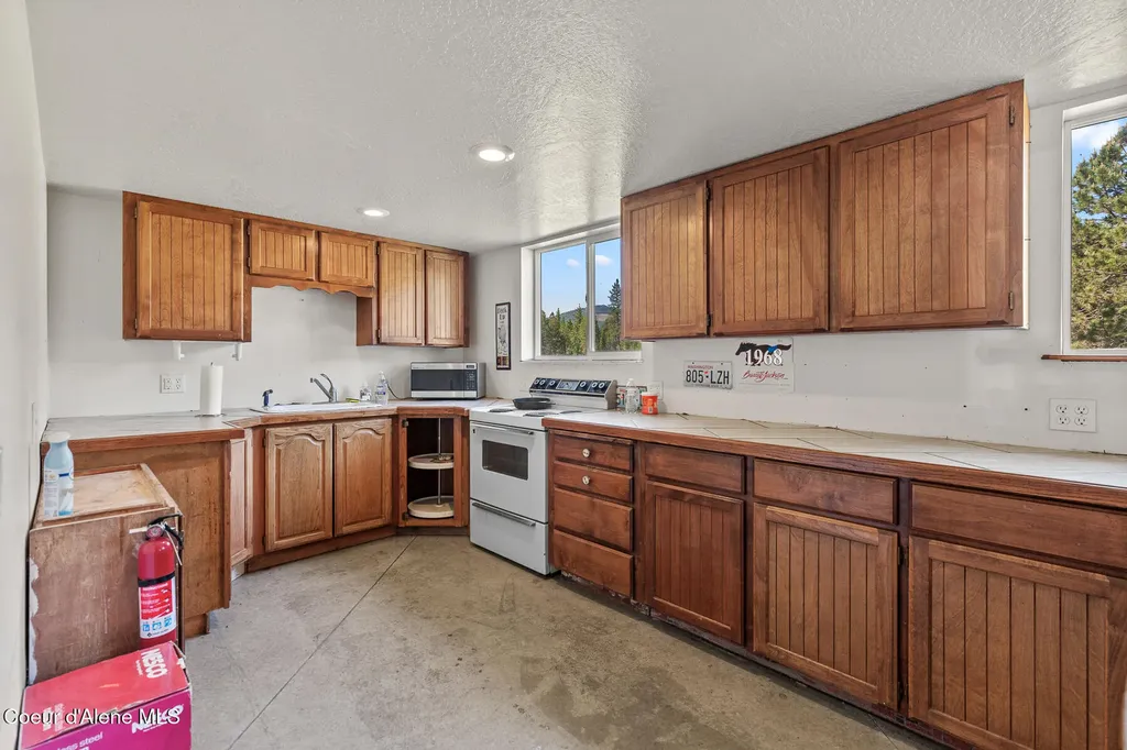 26277 N Chevrolane Way Rathdrum ID 83858