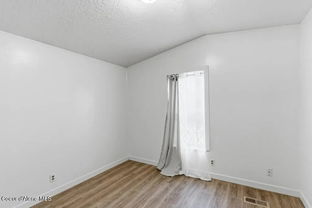 2243 W Gueneveres Way Post Falls ID 83854