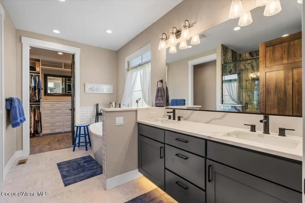 457 W Kinnerly Court Rathdrum ID 83858