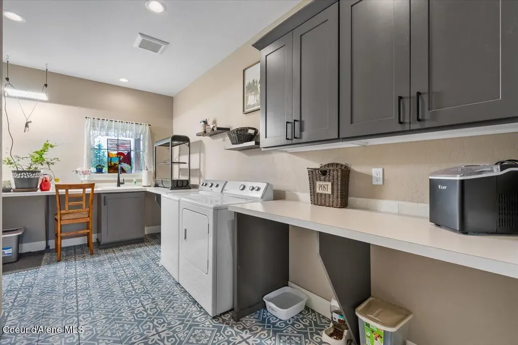 457 W Kinnerly Court Rathdrum ID 83858