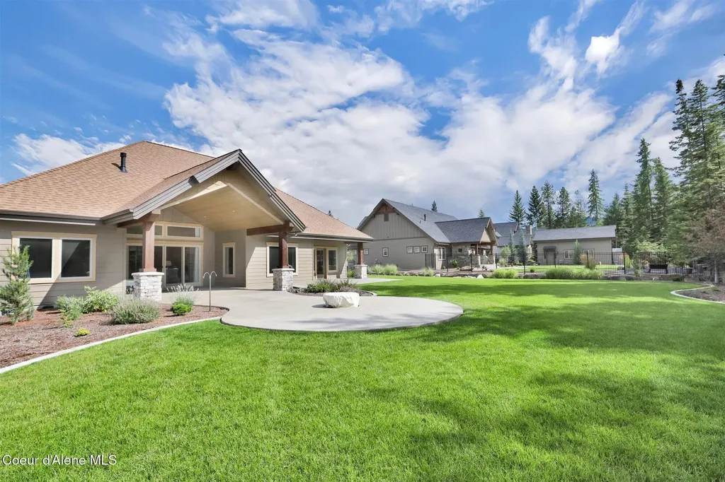 11693 N Arnicas Court Hayden ID 83835