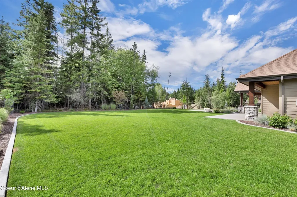 11693 N Arnicas Court Hayden ID 83835