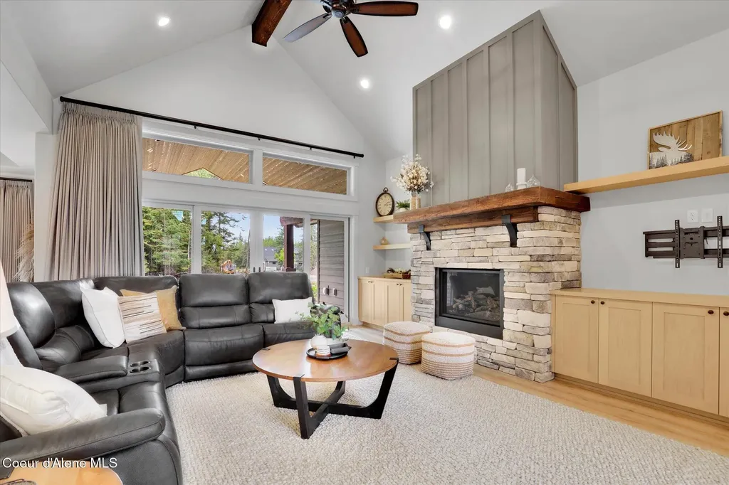11693 N Arnicas Court Hayden ID 83835