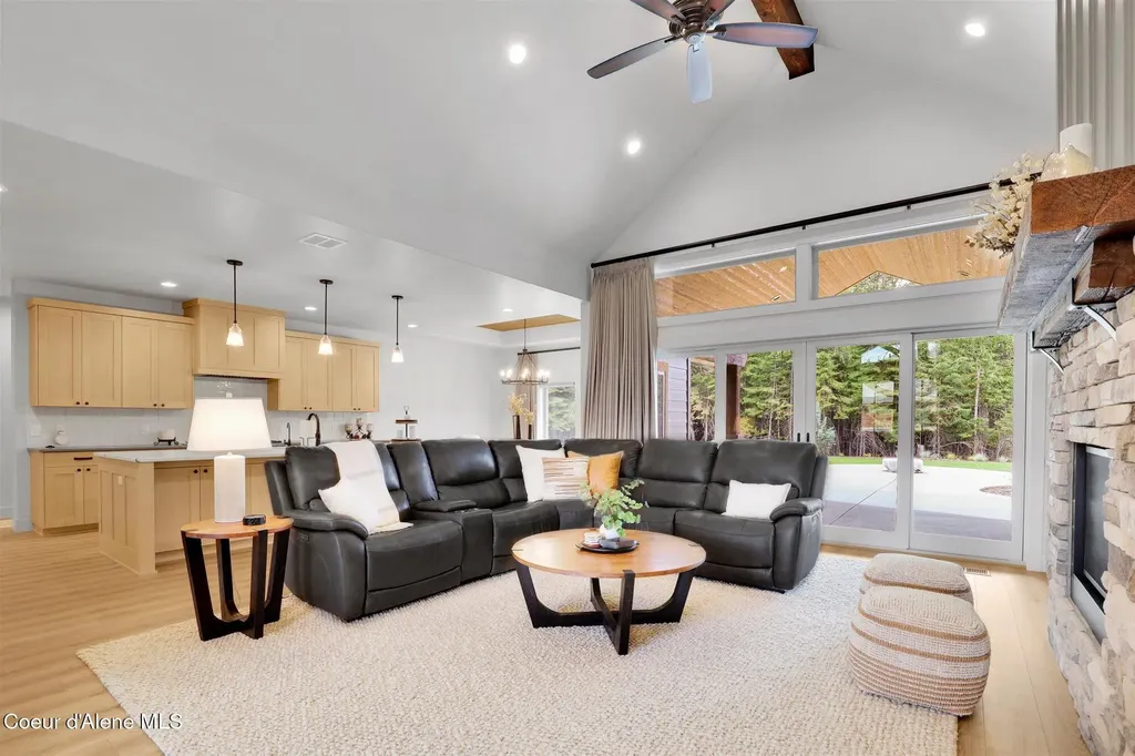 11693 N Arnicas Court Hayden ID 83835